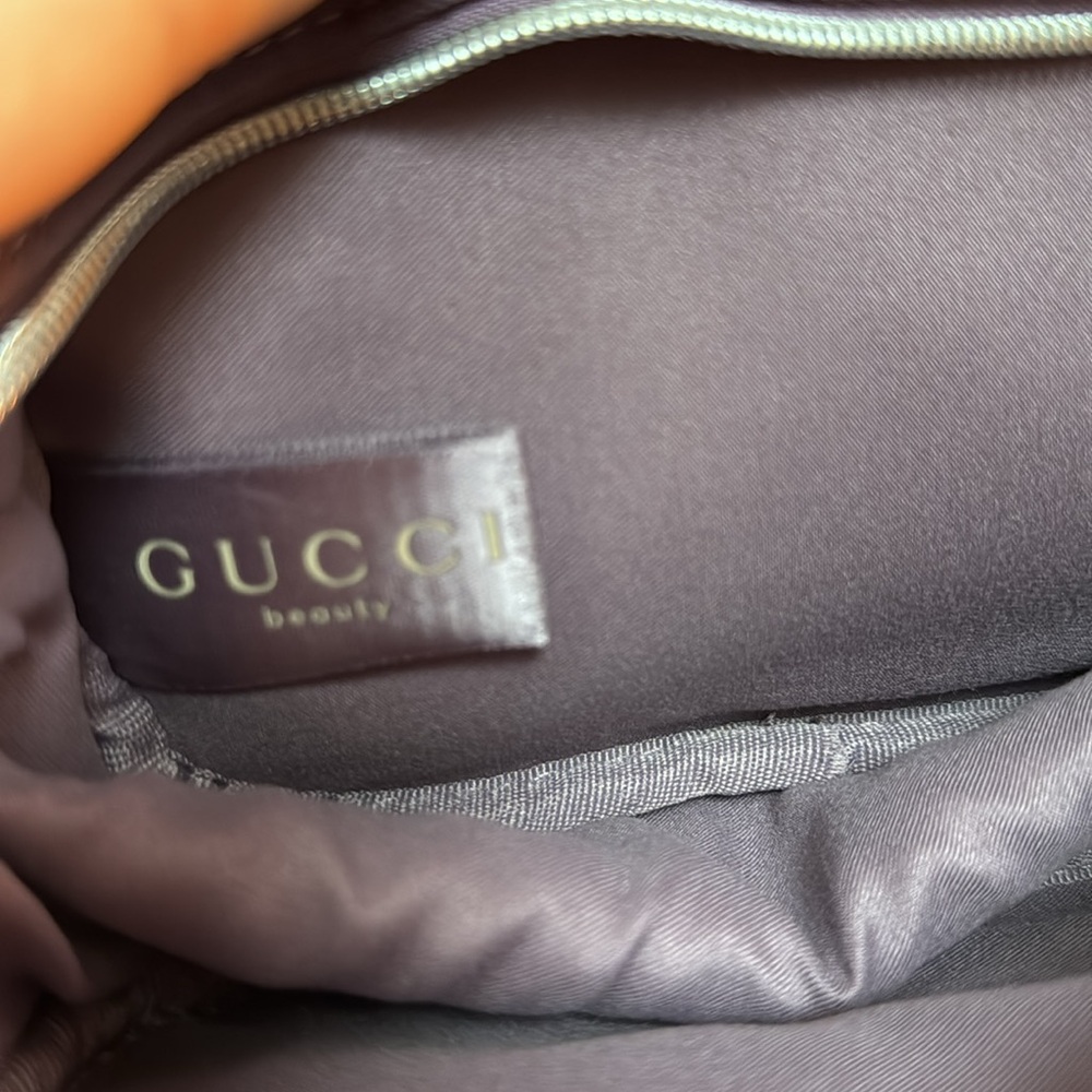 Gucci beauty case new 9”x5.5” - Picture 4 of 4